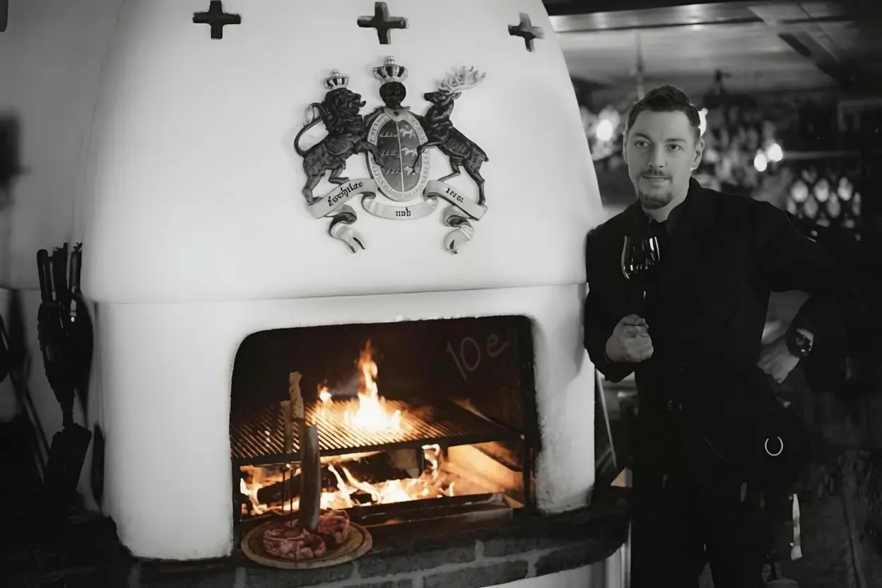 georg am kamin